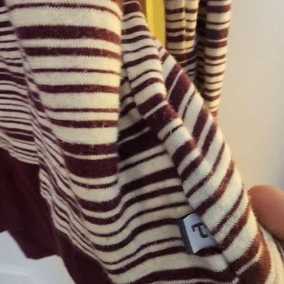 Toad & Co Stripe out solid hemp long sleeve tee Maroon and white size xl organic - Picture 5 of 9